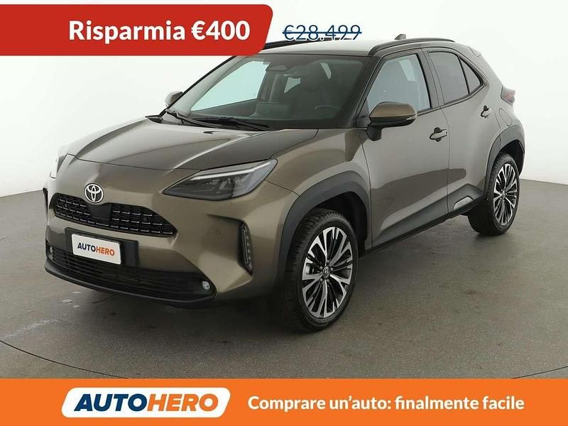Usata Toyota Yaris Cross Lounge 92 CV (67 kW) 2024 Oro SUV