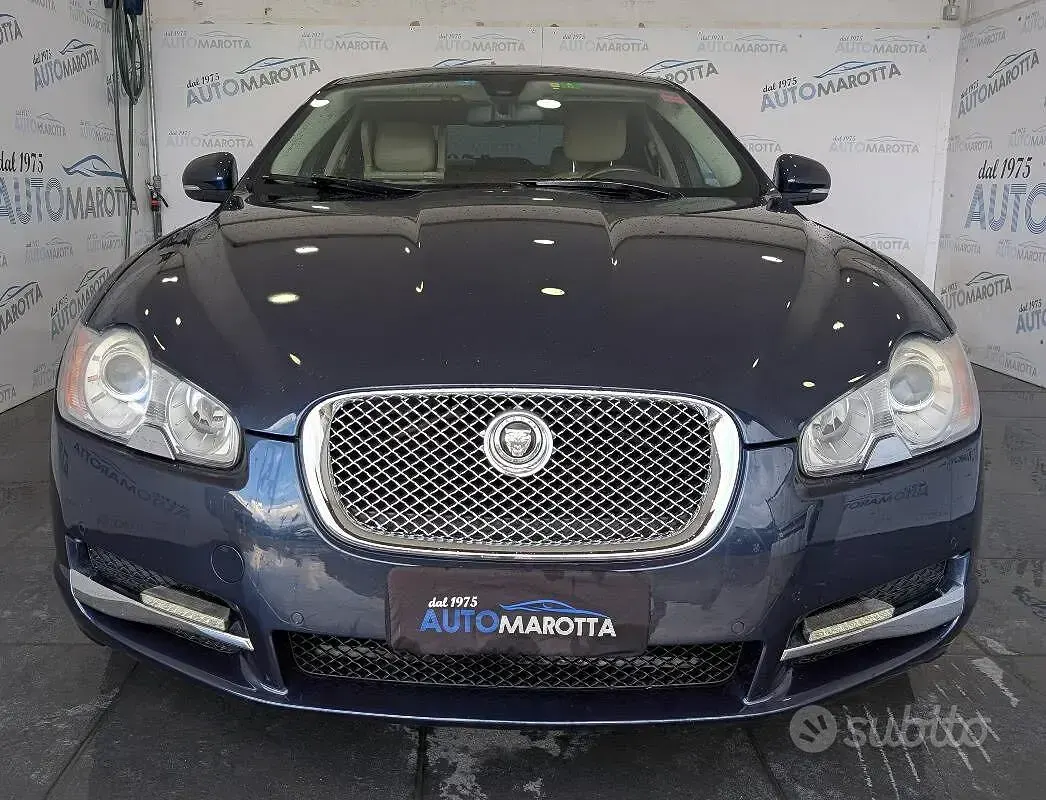 Usata Jaguar XF Luxury 207 CV (152 kW) 2009 Blu/azzurro Berlina