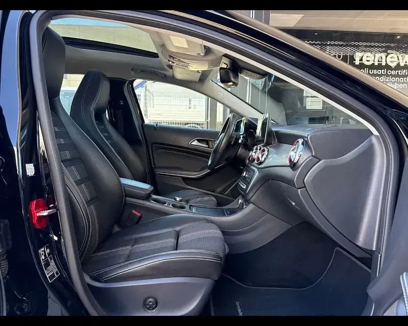 Usata Mercedes GLA200 Edition 136 CV (100 kW) 2019 Nero SUV