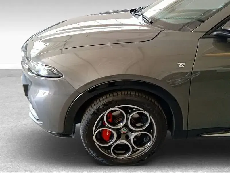 Usata Alfa Romeo Tonale Ti 131 CV (96 kW) 2023 Grigio SUV