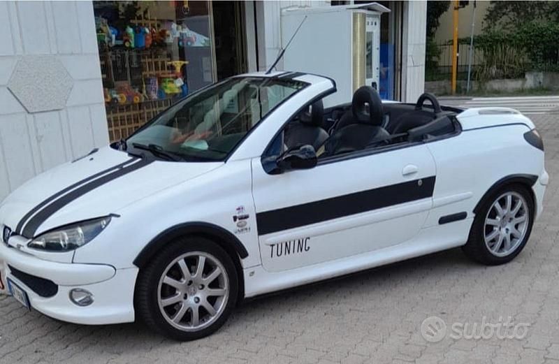 Usata Peugeot 206 109 CV (80 kW) 2004 Bianco Cabrio