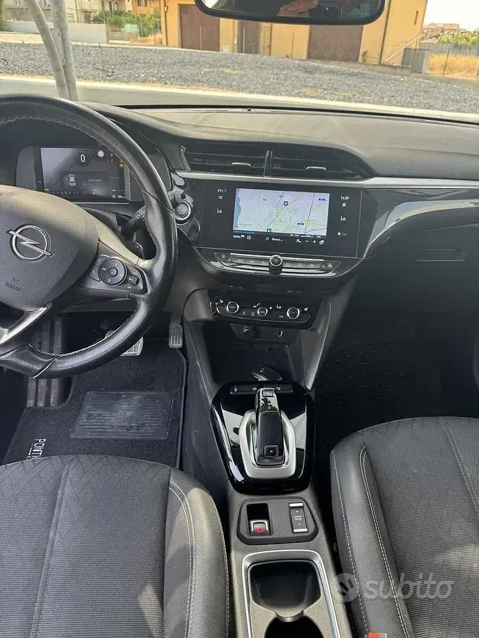 Usata Opel Corsa Edition 101 CV (74 kW) 2021 Nero Utilitaria