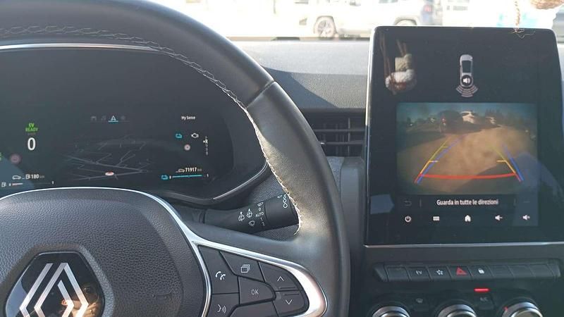 Usata Renault Clio V Techno 91 CV (66 kW) 2023 Berlina