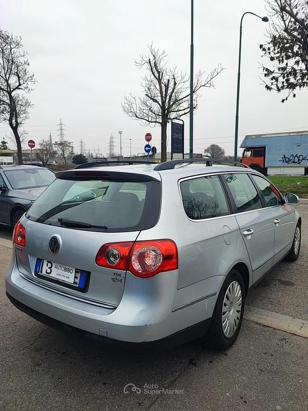 Usata VW Passat Comfortline 105 CV (77 kW) 2007 Gray Station wagon