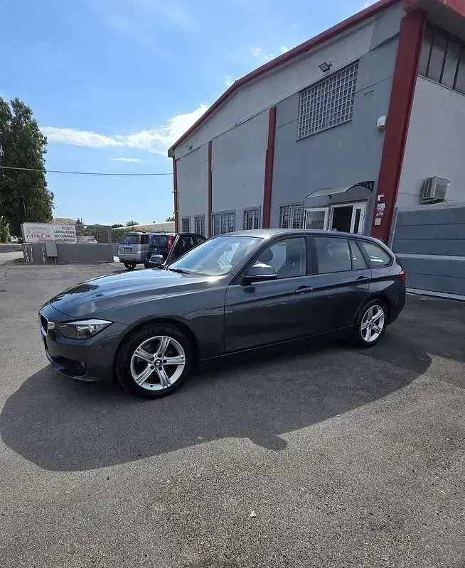 Usata BMW 316 116 CV (85 kW) 2013 Grigio Station wagon