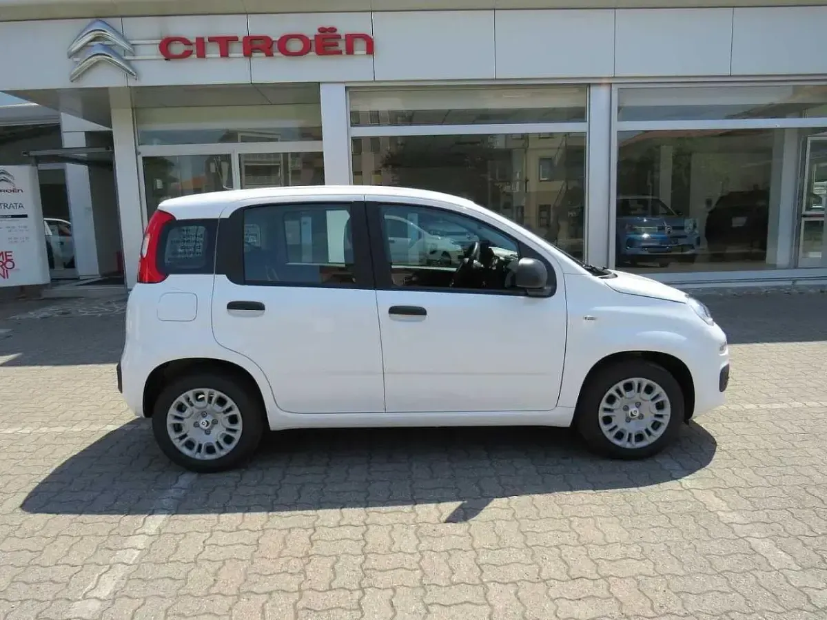 Nuova Fiat Panda Icon 65 CV (47 kW) 2026 Bianco Utilitaria