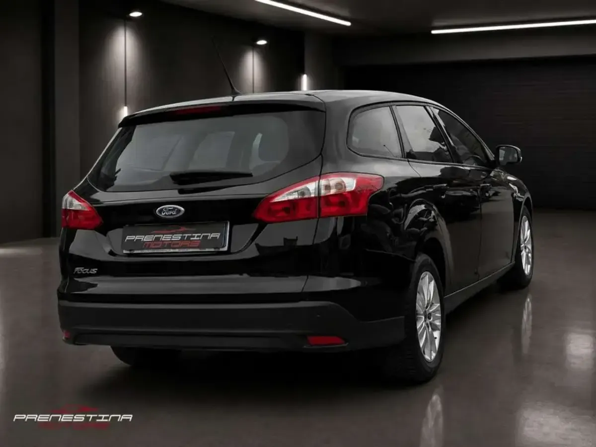 Usata Ford Focus Titanium 116 CV (85 kW) 2012 Nero Station wagon