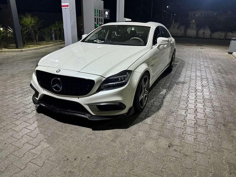 Bianco Usata 2011 Mercedes CLS63 AMG AMG Berlina | 52.000 € - Immagine 1/4