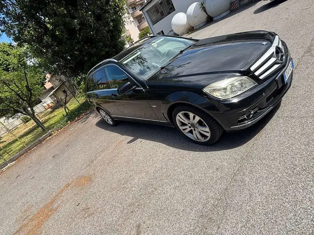 Usata Mercedes E220 Avantgarde 170 CV (125 kW) 2010 Nero Station wagon