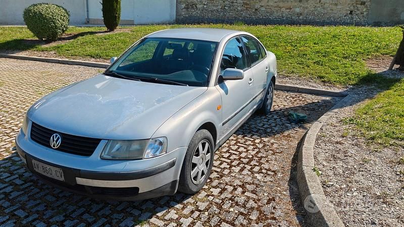 Usata VW Passat 1997 Grigio Berlina