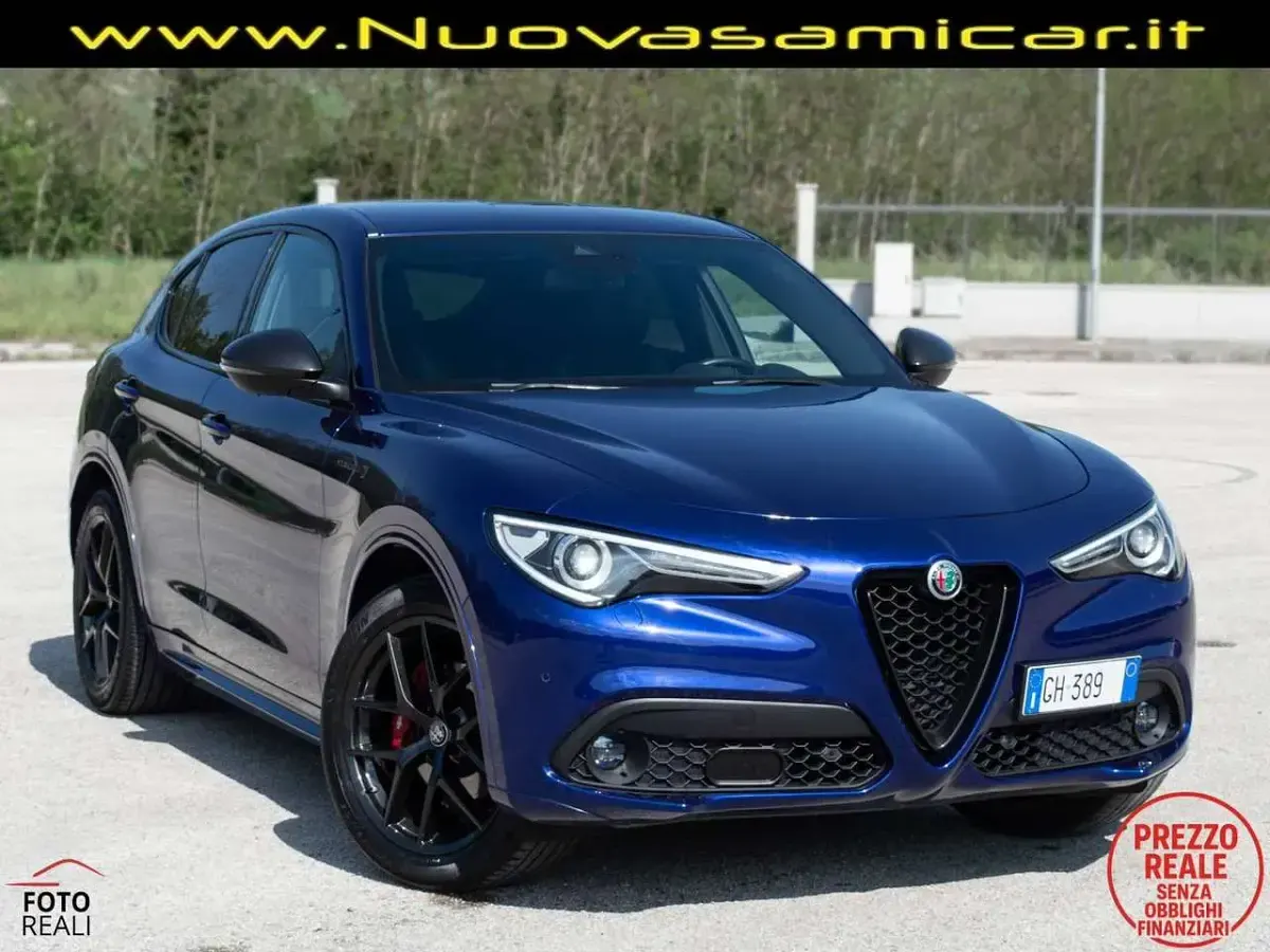 Usata Alfa Romeo Stelvio Ti 209 CV (153 kW) 2021 Blu/azzurro SUV