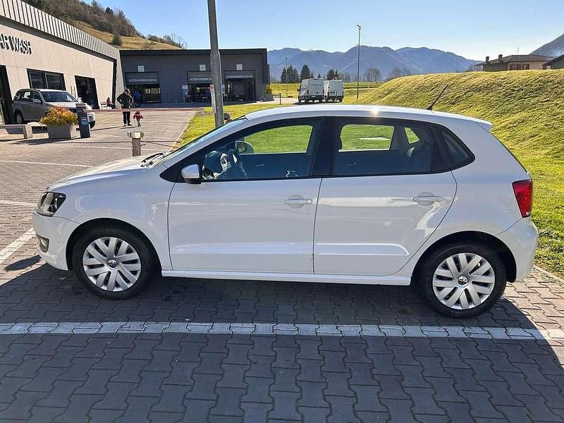 Usata VW Polo Comfortline 69 CV (50 kW) 2010 Bianco Utilitaria
