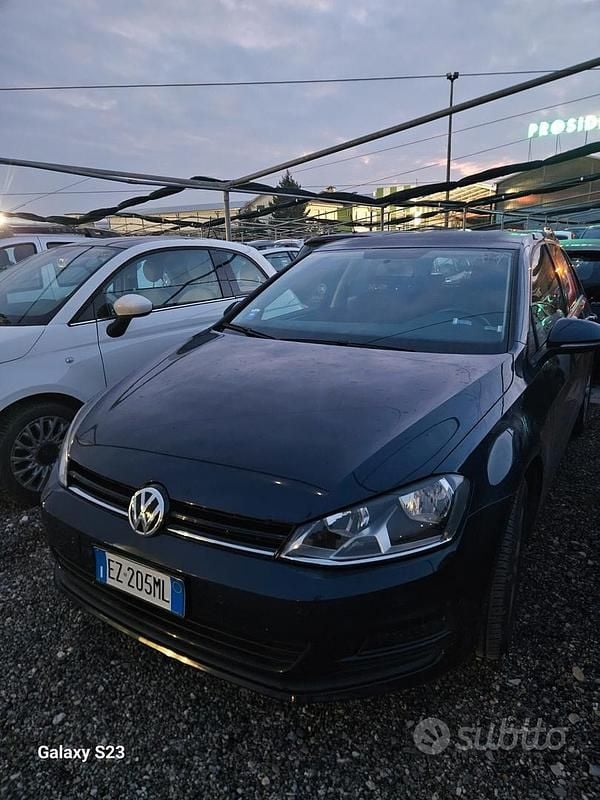 Usata VW Golf VII Highline 125 CV (91 kW) 2015 Blu Berlina