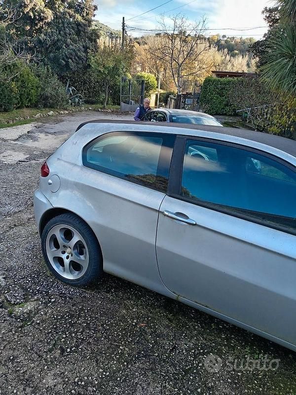 Usata Alfa Romeo 147 2006 Grigio Utilitaria