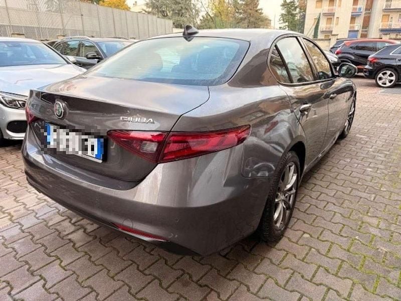 Usata Alfa Romeo Giulia Business 160 CV (117 kW) 2021 Grigio Berlina