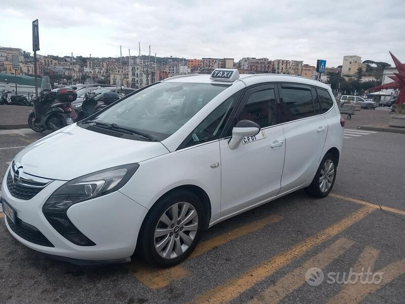Usato 2014 Opel Astra Benzin (10.000 €)
