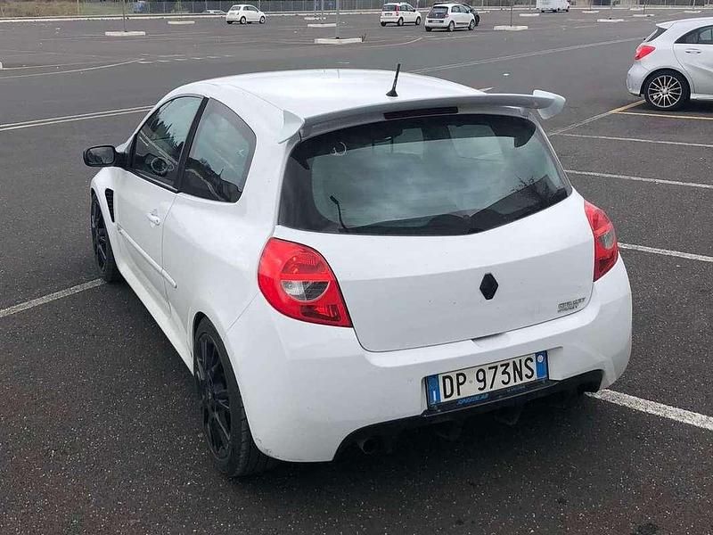 Usata Renault Clio II R.S. 197 CV (144 kW) 2008 Bianco Berlina