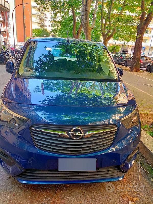 Usata Opel Combo Life 2021 Blu Monovolume