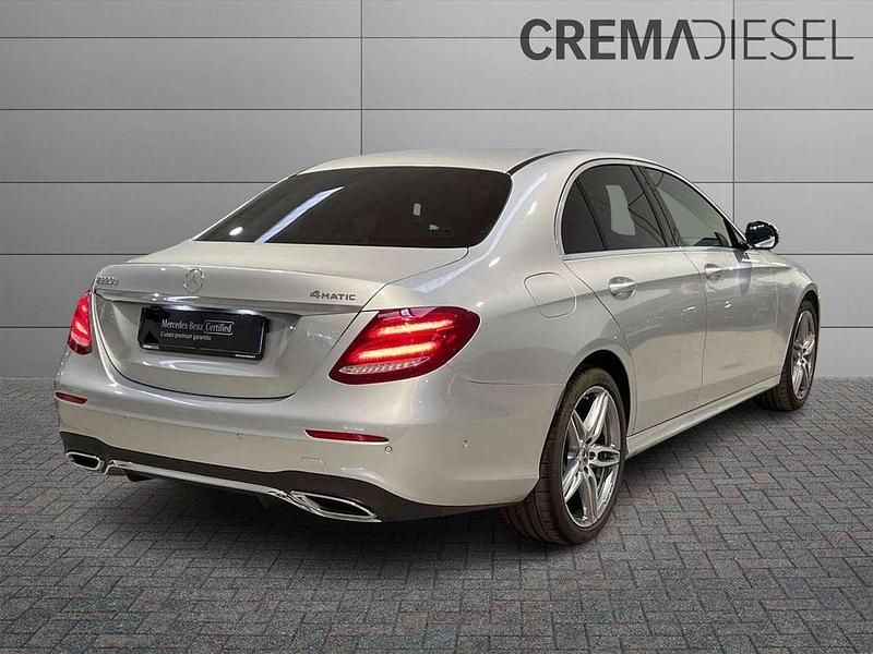Usata Mercedes E220 Premium 194 CV (142 kW) 2021 Argento Station wagon