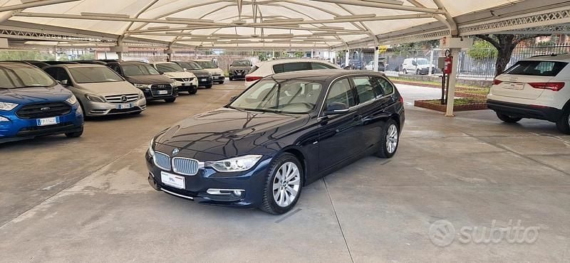 Usata BMW 318 Comfort Edition 143 CV (105 kW) 2015 Blu Station wagon