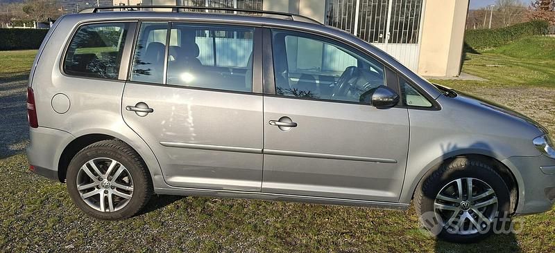 Usata VW Touran 140 CV (102 kW) 2010 Monovolume