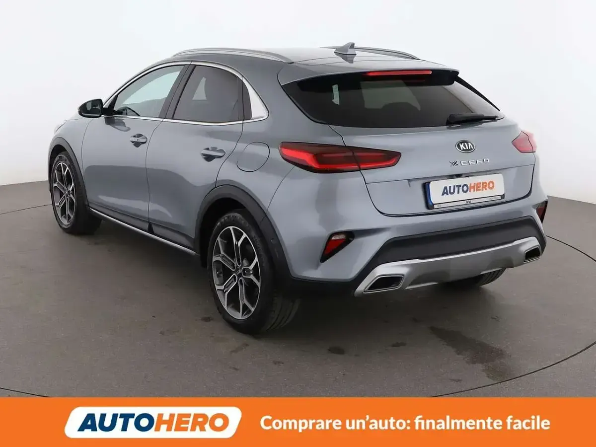 Usata Kia XCeed 160 CV (117 kW) 2021 Argento SUV