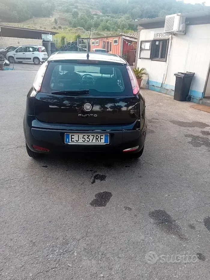 Usata Fiat Grande Punto 75 CV (55 kW) 2011 Utilitaria