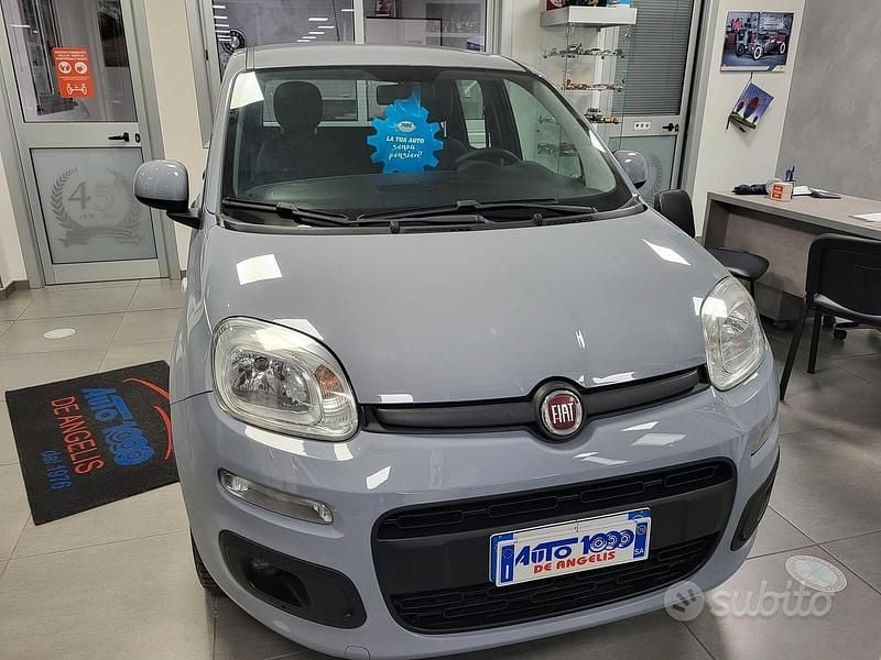 Usata Fiat Panda 69 CV (50 kW) 2019 Blu Utilitaria