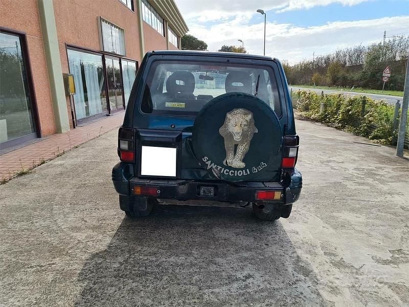 Usata Mitsubishi Pajero 125 CV (91 kW) 1998 Verde SUV