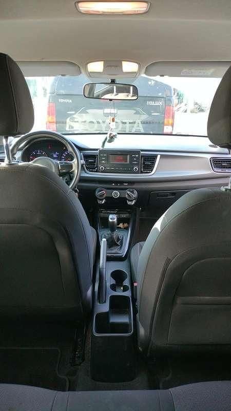 Usata Kia Rio Active 77 CV (56 kW) 2017 Berlina