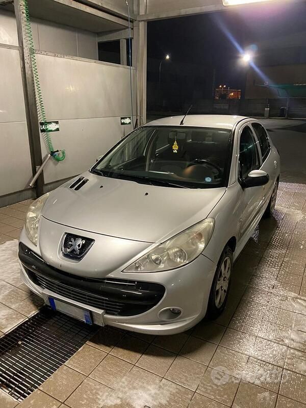Usata Peugeot 206+ 60 CV (44 kW) 2012 Grigio Utilitaria
