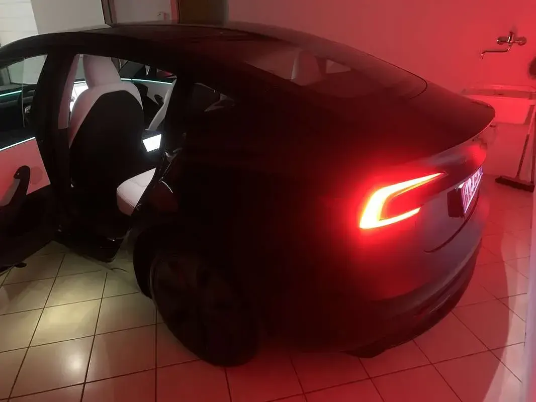 Usata Tesla Model 3 RWD 88 kW (120 CV) 2025 Berlina