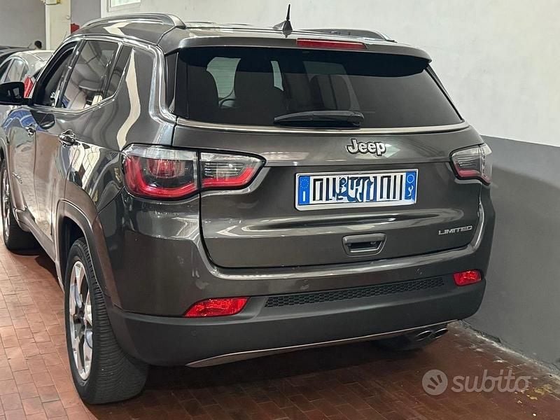 Usata Jeep Compass 121 CV (88 kW) 2018 Grigio SUV