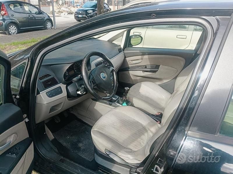 Usata Fiat Grande Punto 90 CV (66 kW) 2006 Nero Utilitaria