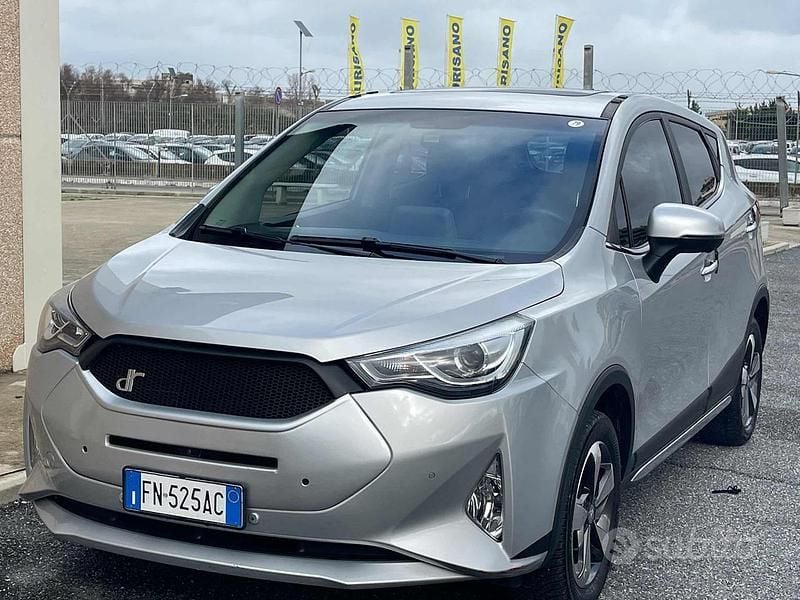 Grigio Usata 2018 DR DR4 SUV | 7250 € (Buon prezzo) - Immagine 1/4