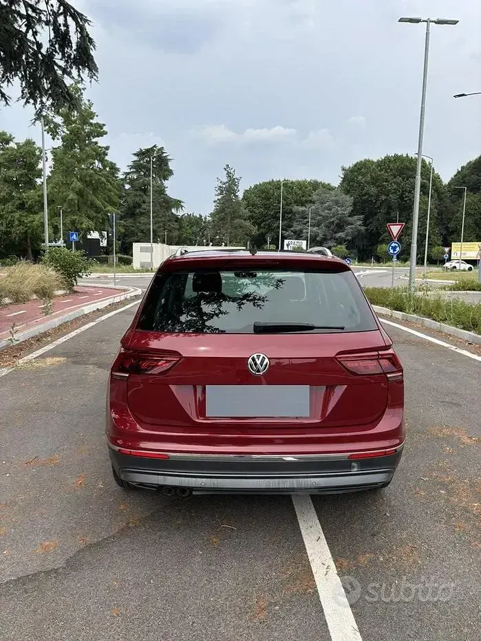 Usata VW Tiguan 150 CV (110 kW) 2018 Rosso SUV