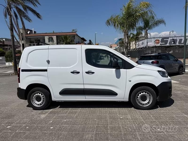 Usata Citroën Berlingo 102 CV (75 kW) 2019 Bianco Monovolume