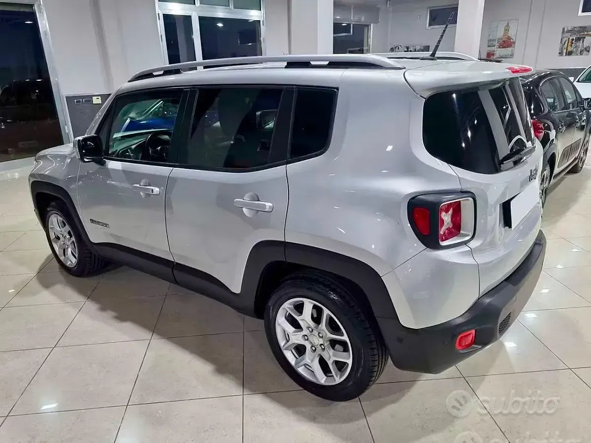 Usata Jeep Renegade Limited 120 CV (88 kW) 2018 Argento SUV