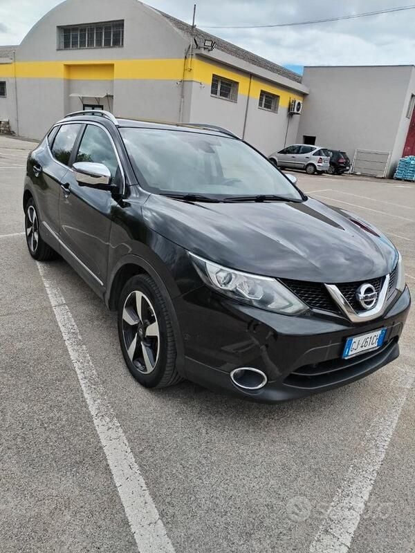 Usata Nissan Qashqai 131 CV (96 kW) 2016 Nero SUV