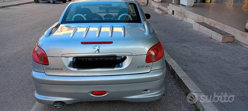 Usata Peugeot 206 CC 150 CV (110 kW) 2006 Grigio Cabrio