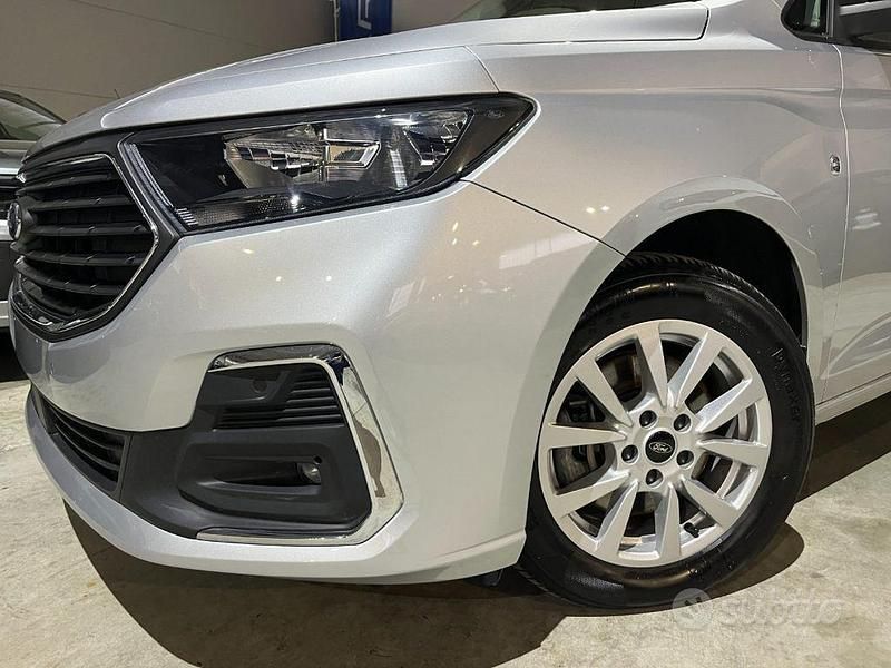 Usata Ford Tourneo Connect 122 CV (89 kW) 2023 Grigio Monovolume