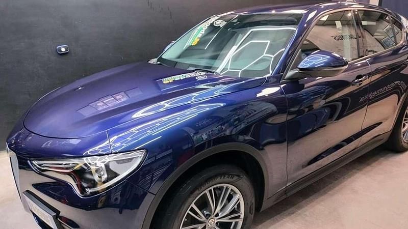 Usata Alfa Romeo Stelvio 209 CV (153 kW) 2017 Blu/azzurro SUV