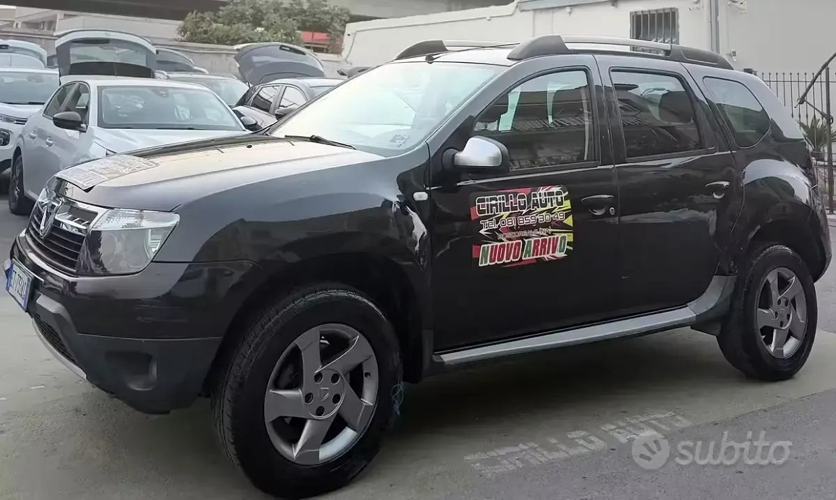 Usata Dacia Duster Lauréate 105 CV (77 kW) 2013 Nero SUV
