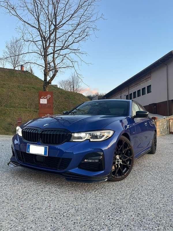 Usata BMW 330 M Sport 258 CV (189 kW) 2019 Blu/azzurro Berlina