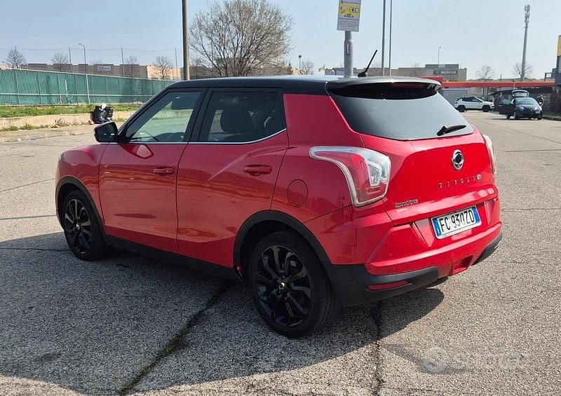 Usata Ssangyong (KGM) Tivoli 115 CV (84 kW) 2016 SUV