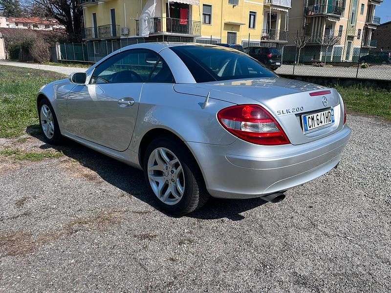 Usata Mercedes SLK200 192 CV (141 kW) 2004 Grigio Cabrio