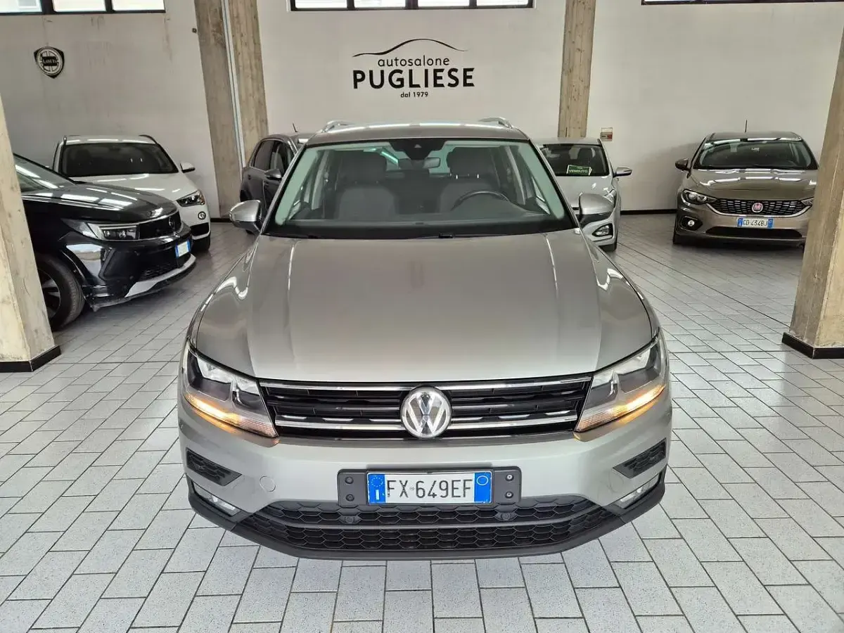 Usata VW Tiguan Business 150 CV (110 kW) 2019 Argento SUV
