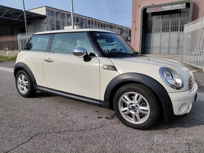 Usata Mini ONE 75 CV (55 kW) 2010 Bianco Utilitaria