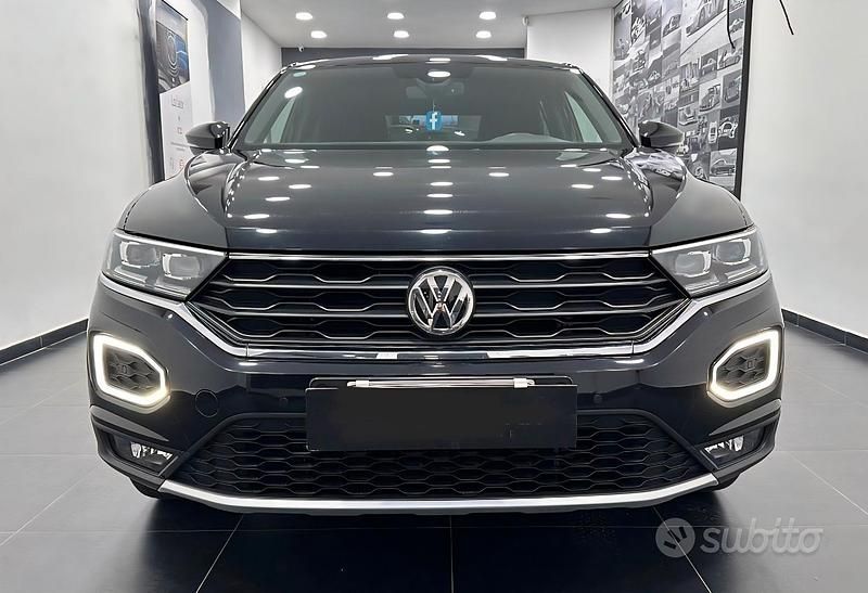 Usata VW T-Roc 150 CV (110 kW) 2018 Nero SUV