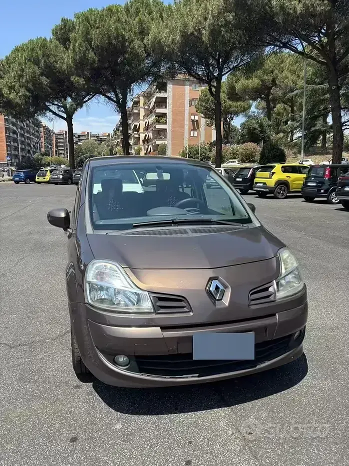 Usata Renault Modus 101 CV (74 kW) 2011 Marrone Monovolume